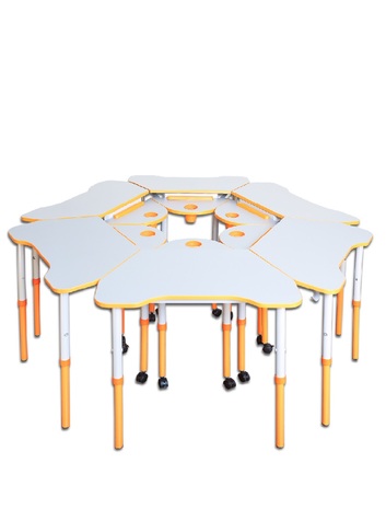 Стіл мобільний з регулюванням висоти та нахилу стільниці, з полицею