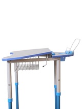 Стіл мобільний з регулюванням висоти та нахилу стільниці, з полицею