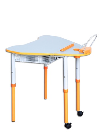 Стіл мобільний з регулюванням висоти та нахилу стільниці, з полицею